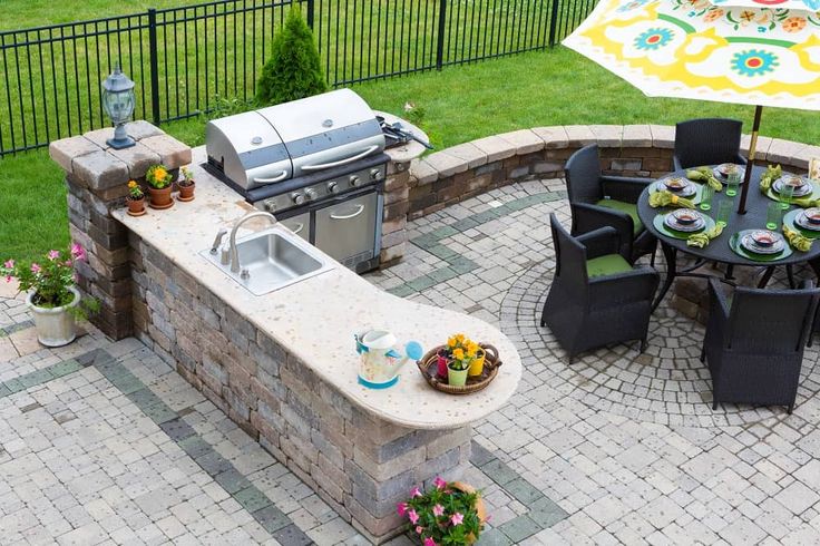 outdoor kitchen installation in Wayne, PA